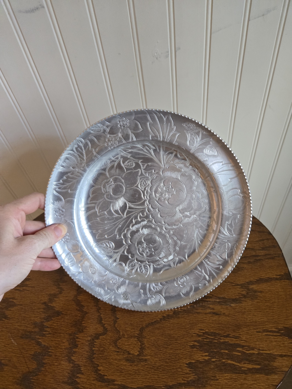 Decorative Hammered Silver Floral Plate - Elegant Table Accent